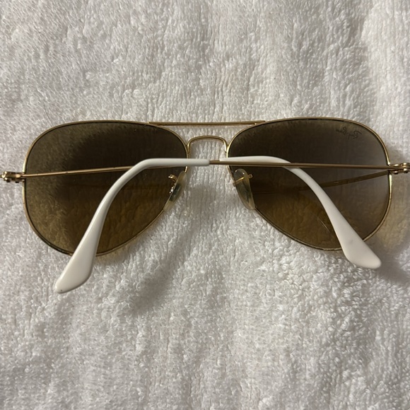 Gold Ray-Ban Aviators - Picture 4 of 4